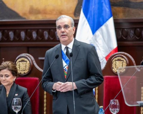 Luis Abinader highlights progress in financial inclusion with more than 110,000 new formal credits