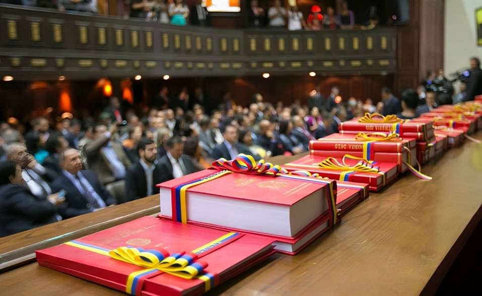 Ministerial train delivers report and account to the AN