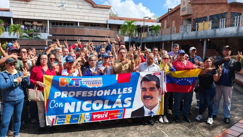 They announce a plan to defend the image of the President