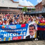 They announce a plan to defend the image of the President