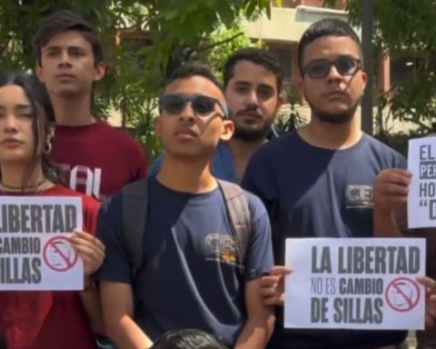 Estudiantes UCV Defensoría del Pueblo