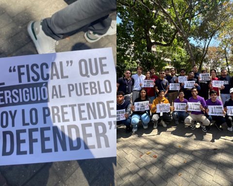 UCV students went to the Ombudsman's Office to demand the resignation of Tarek William Saab