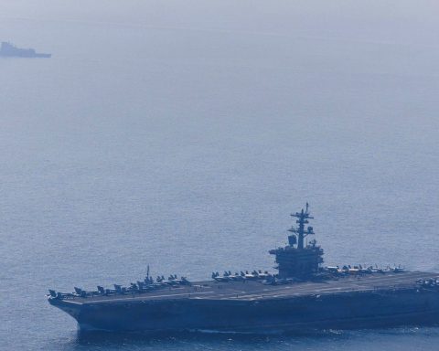 US denies Iran missiles hit Abraham Lincoln aircraft carrier