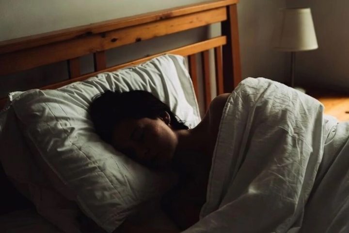 Qué significa quedarse dormido en menos de 10 minutos: esto dice la ciencia