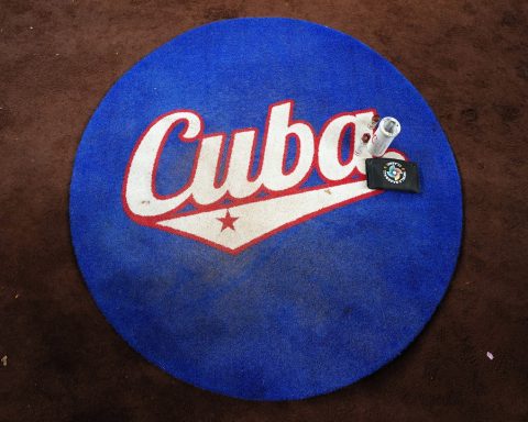 Who are the Cubans denied visas for the World Classic?